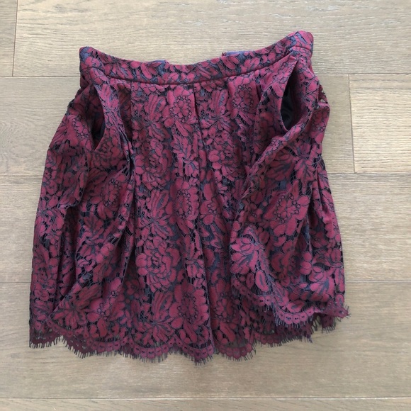 Maroon Banana Republic Lace boxed Pleated Skrt 10 - Picture 10 of 11